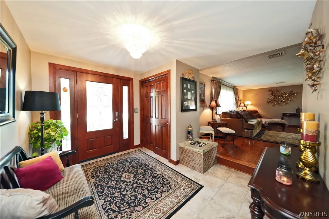 4039 Lincoln Avenue, Hamburg, New York 14075, Hamburg, New York 14075, 4 Bedrooms Bedrooms, 10 Rooms Rooms,1 BathroomBathrooms,Residential,Closed,4039 Lincoln Avenue, Hamburg, New York 14075,0,B1545614