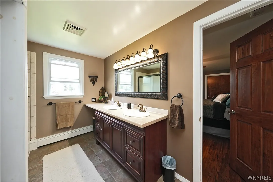4039 Lincoln Avenue, Hamburg, New York 14075, Hamburg, New York 14075, 4 Bedrooms Bedrooms, 10 Rooms Rooms,1 BathroomBathrooms,Residential,Closed,4039 Lincoln Avenue, Hamburg, New York 14075,0,B1545614