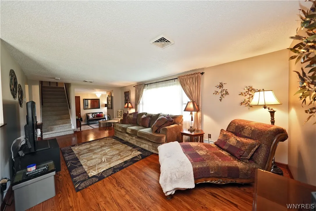 4039 Lincoln Avenue, Hamburg, New York 14075, Hamburg, New York 14075, 4 Bedrooms Bedrooms, 10 Rooms Rooms,1 BathroomBathrooms,Residential,Closed,4039 Lincoln Avenue, Hamburg, New York 14075,0,B1545614