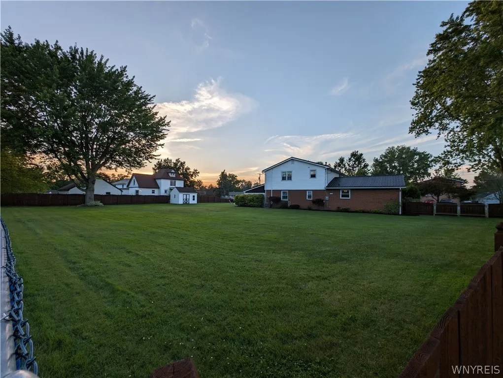 4039 Lincoln Avenue, Hamburg, New York 14075, Hamburg, New York 14075, 4 Bedrooms Bedrooms, 10 Rooms Rooms,1 BathroomBathrooms,Residential,Closed,4039 Lincoln Avenue, Hamburg, New York 14075,0,B1545614