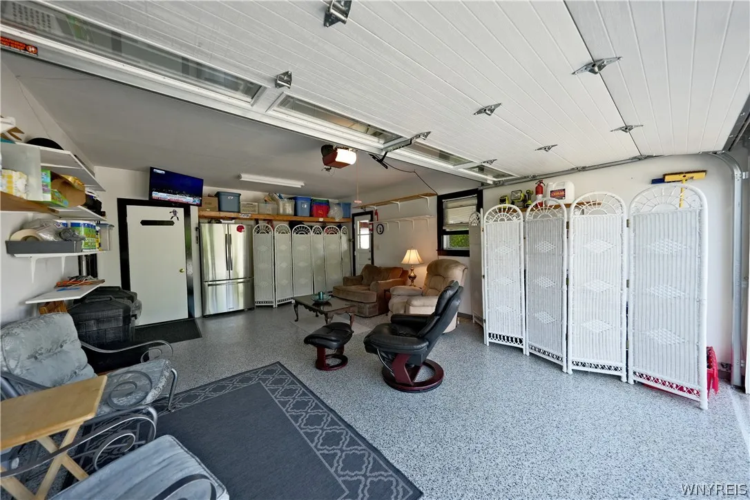 4039 Lincoln Avenue, Hamburg, New York 14075, Hamburg, New York 14075, 4 Bedrooms Bedrooms, 10 Rooms Rooms,1 BathroomBathrooms,Residential,Closed,4039 Lincoln Avenue, Hamburg, New York 14075,0,B1545614