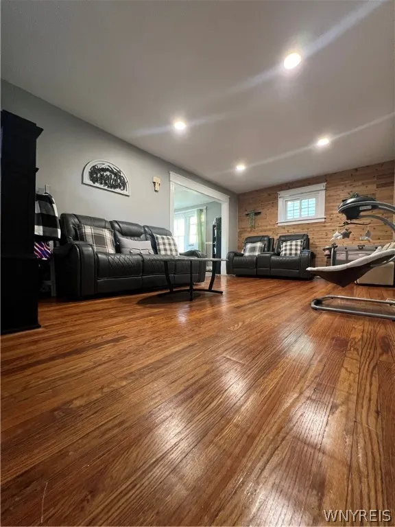 184 Dunlop Avenue, Tonawanda-town, New York 14150, Tonawanda, New York 14150, 3 Bedrooms Bedrooms, 8 Rooms Rooms,1 BathroomBathrooms,Residential,Closed,184 Dunlop Avenue, Tonawanda-town, New York 14150,0,B1545886