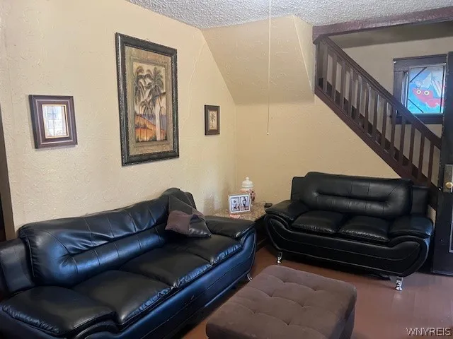 28 Ross Avenue, Buffalo, New York 14207, Buffalo, New York 14207, 3 Bedrooms Bedrooms, 5 Rooms Rooms,2 BathroomsBathrooms,Residential,Closed,28 Ross Avenue, Buffalo, New York 14207,0,B1544469