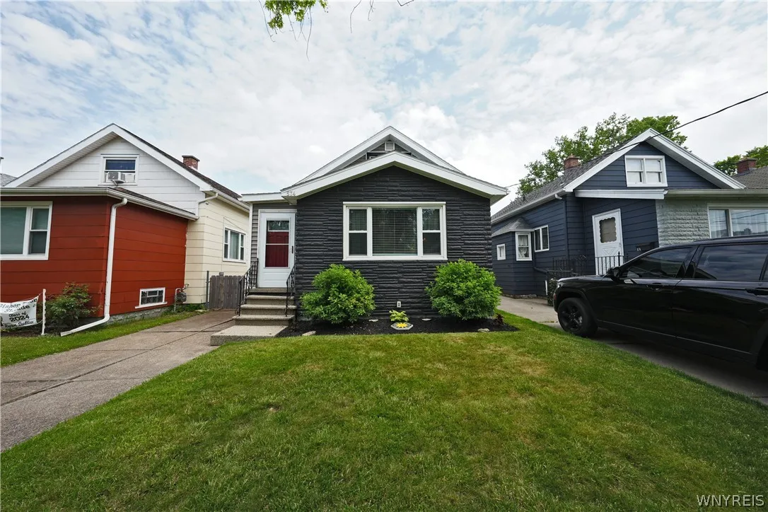 574 Marilla Street, Buffalo, New York 14220, Buffalo, New York 14220, 3 Bedrooms Bedrooms, 6 Rooms Rooms,1 BathroomBathrooms,Residential,Closed,574 Marilla Street, Buffalo, New York 14220,0,B1546018