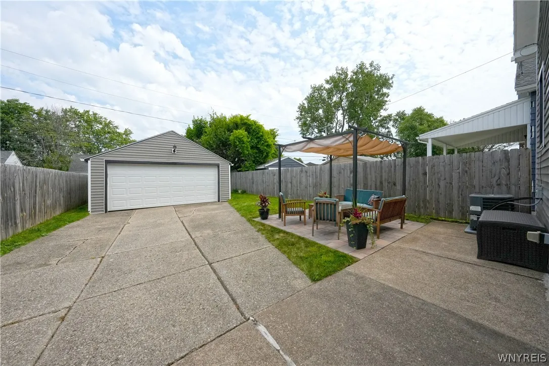 574 Marilla Street, Buffalo, New York 14220, Buffalo, New York 14220, 3 Bedrooms Bedrooms, 6 Rooms Rooms,1 BathroomBathrooms,Residential,Closed,574 Marilla Street, Buffalo, New York 14220,0,B1546018