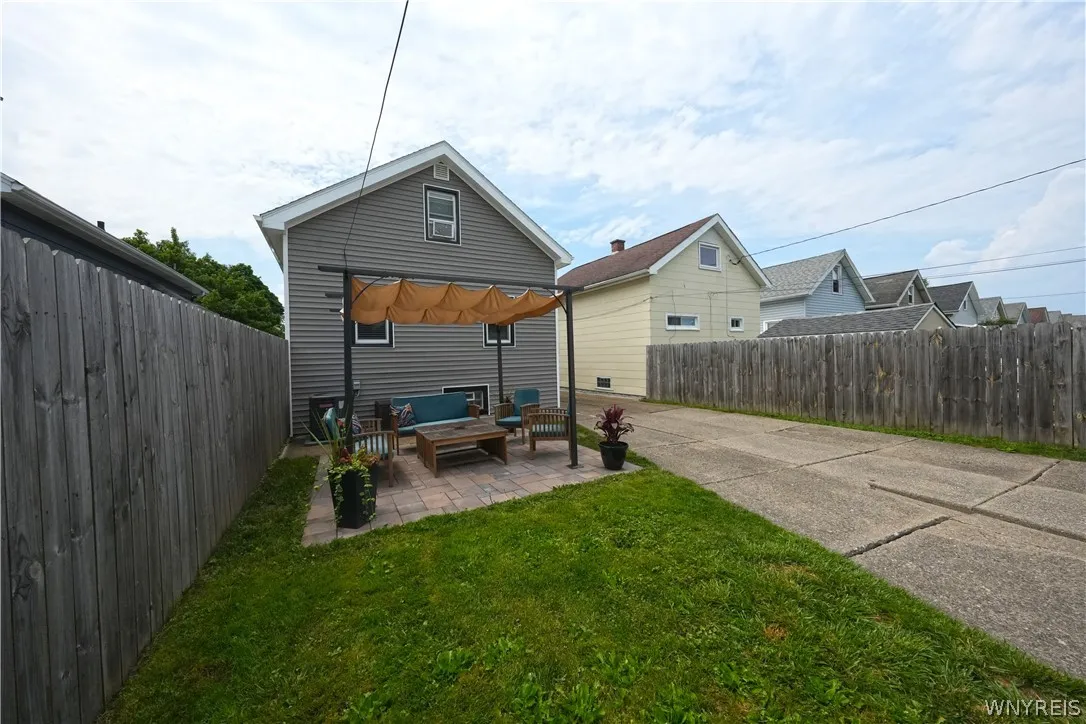 574 Marilla Street, Buffalo, New York 14220, Buffalo, New York 14220, 3 Bedrooms Bedrooms, 6 Rooms Rooms,1 BathroomBathrooms,Residential,Closed,574 Marilla Street, Buffalo, New York 14220,0,B1546018