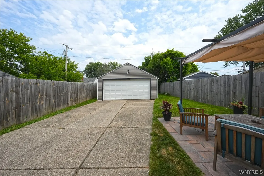 574 Marilla Street, Buffalo, New York 14220, Buffalo, New York 14220, 3 Bedrooms Bedrooms, 6 Rooms Rooms,1 BathroomBathrooms,Residential,Closed,574 Marilla Street, Buffalo, New York 14220,0,B1546018