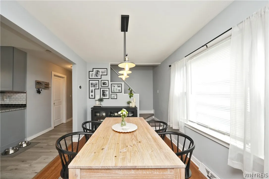 574 Marilla Street, Buffalo, New York 14220, Buffalo, New York 14220, 3 Bedrooms Bedrooms, 6 Rooms Rooms,1 BathroomBathrooms,Residential,Closed,574 Marilla Street, Buffalo, New York 14220,0,B1546018
