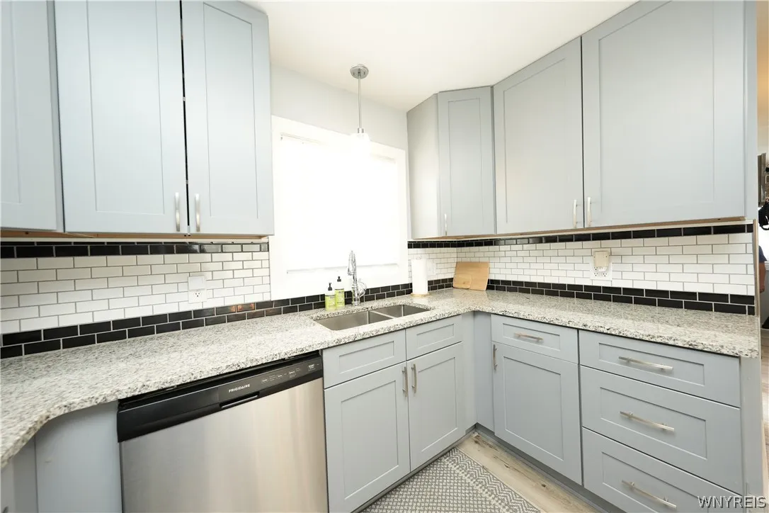 574 Marilla Street, Buffalo, New York 14220, Buffalo, New York 14220, 3 Bedrooms Bedrooms, 6 Rooms Rooms,1 BathroomBathrooms,Residential,Closed,574 Marilla Street, Buffalo, New York 14220,0,B1546018