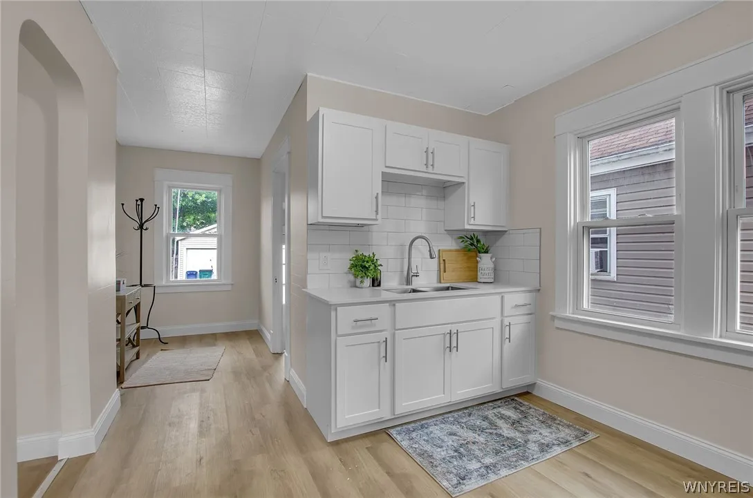 31 Elgas Street, Buffalo, New York 14207, Buffalo, New York 14207, 3 Bedrooms Bedrooms, 8 Rooms Rooms,1 BathroomBathrooms,Residential,Closed,31 Elgas Street, Buffalo, New York 14207,0,B1541285