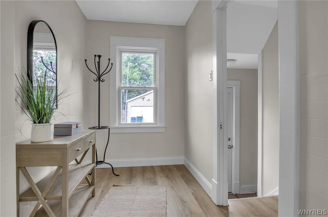 31 Elgas Street, Buffalo, New York 14207, Buffalo, New York 14207, 3 Bedrooms Bedrooms, 8 Rooms Rooms,1 BathroomBathrooms,Residential,Closed,31 Elgas Street, Buffalo, New York 14207,0,B1541285