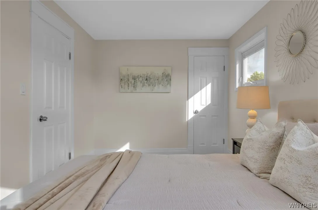 31 Elgas Street, Buffalo, New York 14207, Buffalo, New York 14207, 3 Bedrooms Bedrooms, 8 Rooms Rooms,1 BathroomBathrooms,Residential,Closed,31 Elgas Street, Buffalo, New York 14207,0,B1541285