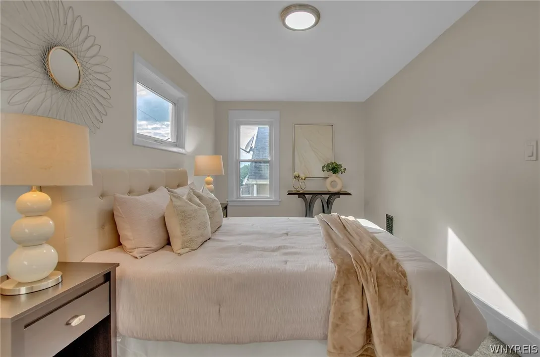 31 Elgas Street, Buffalo, New York 14207, Buffalo, New York 14207, 3 Bedrooms Bedrooms, 8 Rooms Rooms,1 BathroomBathrooms,Residential,Closed,31 Elgas Street, Buffalo, New York 14207,0,B1541285