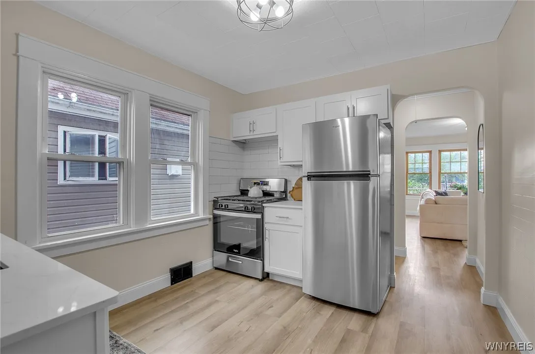31 Elgas Street, Buffalo, New York 14207, Buffalo, New York 14207, 3 Bedrooms Bedrooms, 8 Rooms Rooms,1 BathroomBathrooms,Residential,Closed,31 Elgas Street, Buffalo, New York 14207,0,B1541285