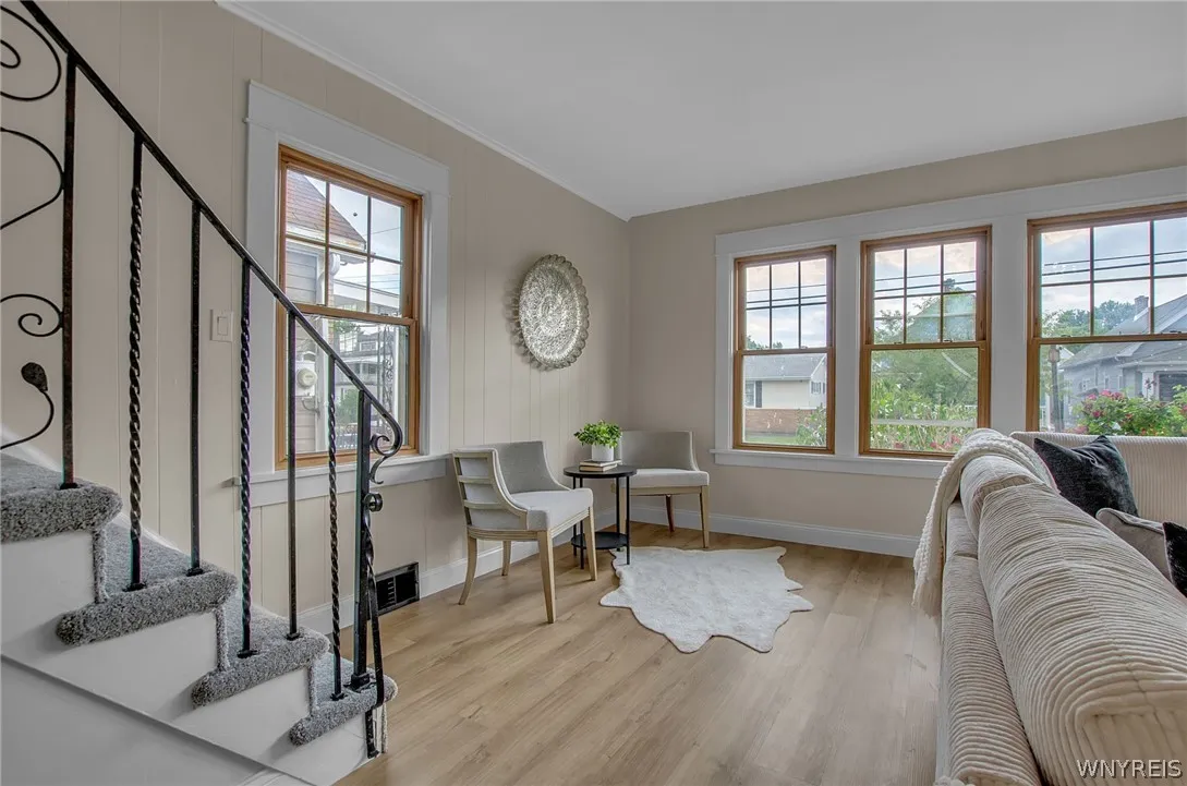 31 Elgas Street, Buffalo, New York 14207, Buffalo, New York 14207, 3 Bedrooms Bedrooms, 8 Rooms Rooms,1 BathroomBathrooms,Residential,Closed,31 Elgas Street, Buffalo, New York 14207,0,B1541285