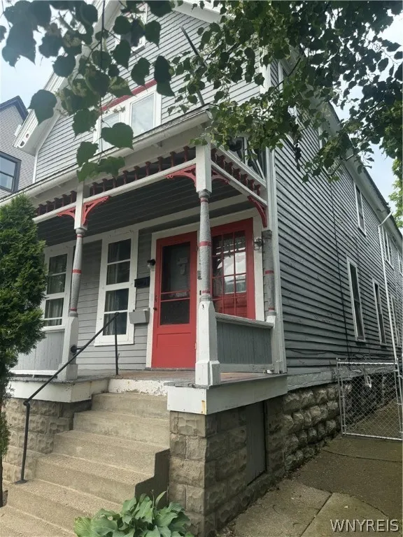 35 Livingston Street, Buffalo, New York 14213, Buffalo, New York 14213, 4 Bedrooms Bedrooms, ,2 BathroomsBathrooms,Residential,Closed,35 Livingston Street, Buffalo, New York 14213,0,B1546267