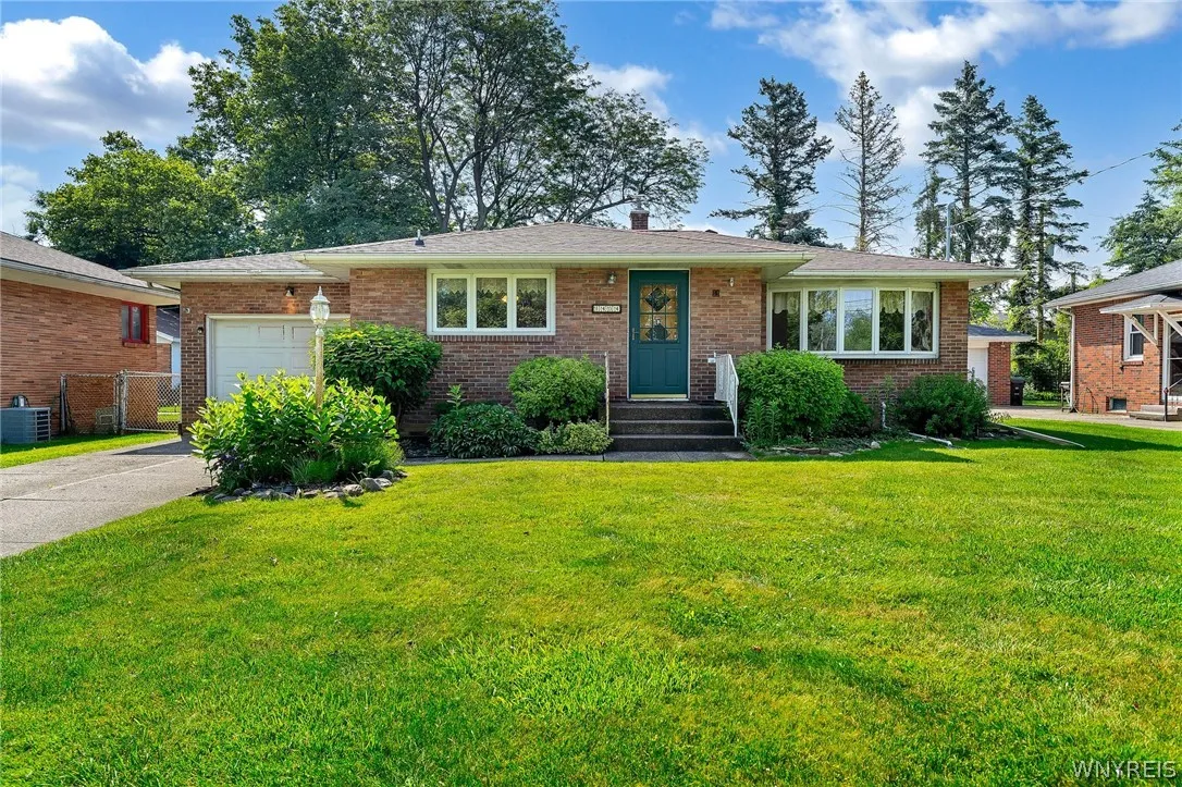 1404 Ellicott Creek Road, Tonawanda-town, New York, Tonawanda, New York 14150, 2 Bedrooms Bedrooms, 4 Rooms Rooms,1 BathroomBathrooms,Residential,Closed,1404 Ellicott Creek Road, Tonawanda-town, New York,0,B1544653