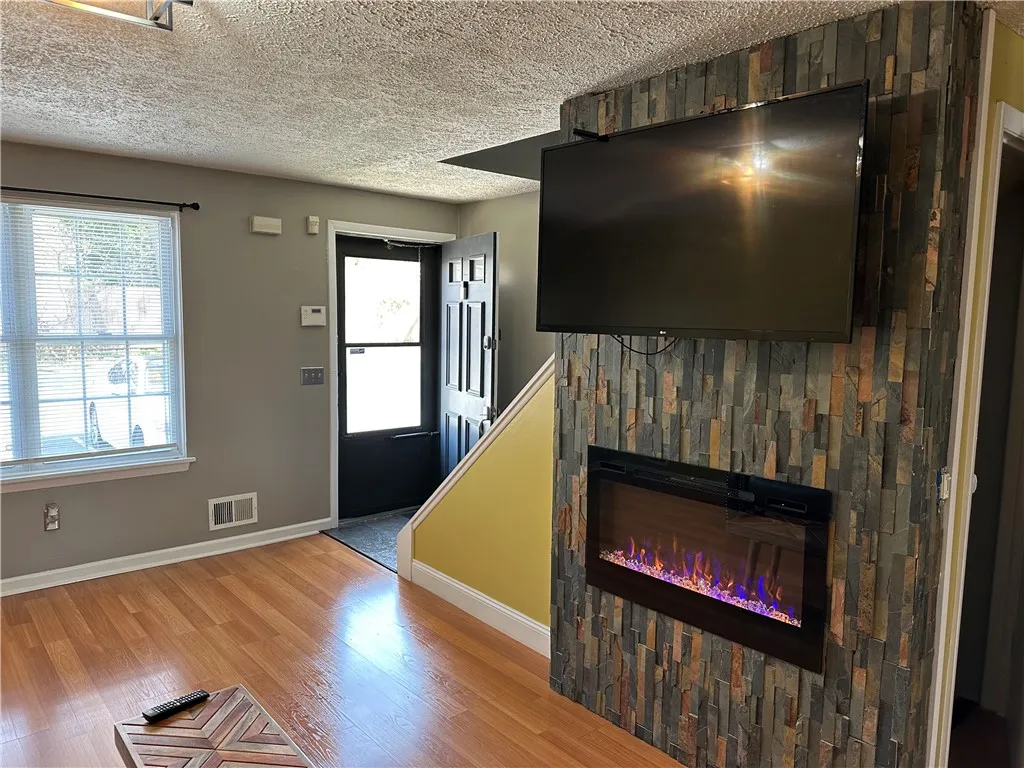 1082 Mt Hope Avenue Un47, Rochester, New York 1462, Rochester, New York 14620, 2 Bedrooms Bedrooms, 4 Rooms Rooms,1 BathroomBathrooms,Residential Lease,Closed,1082 Mt Hope Avenue Un47, Rochester, New York 1462,0,R1546445