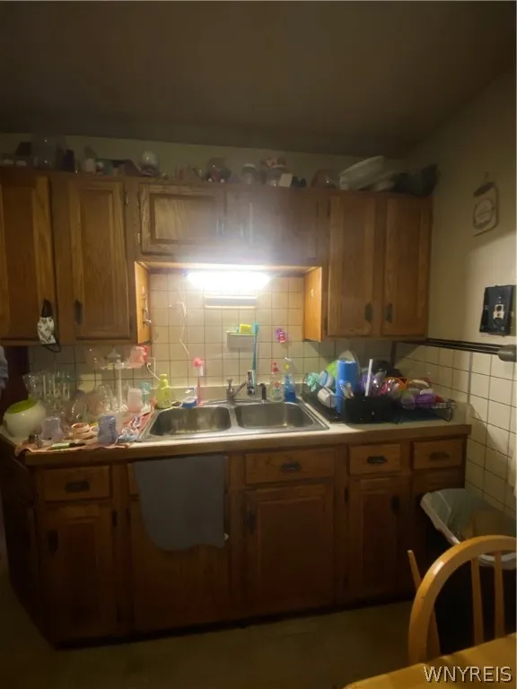 Lower kitchen