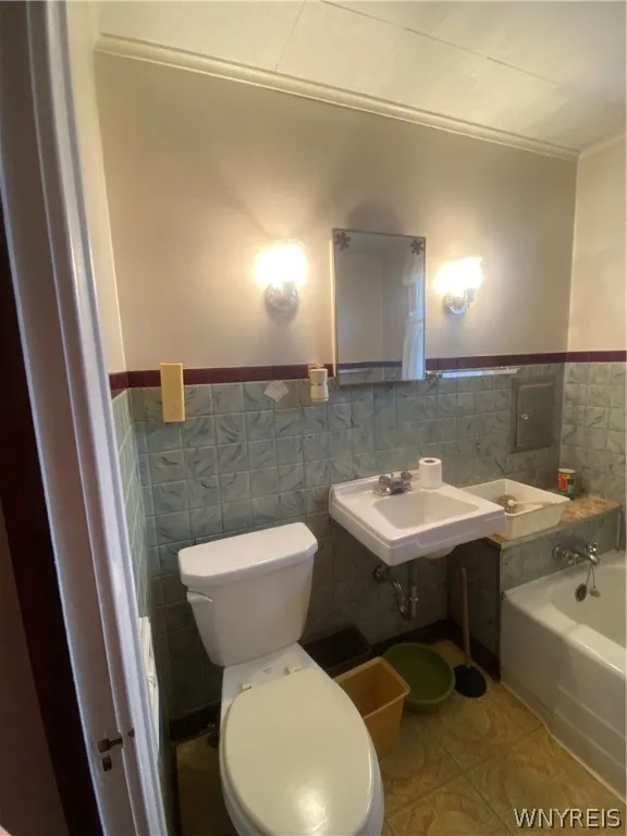 Upstairs bathroom