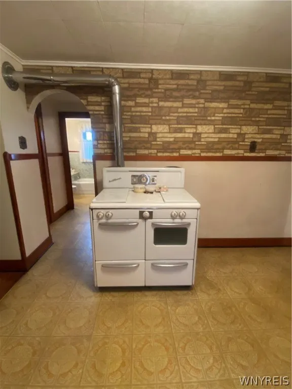 Gas on gas stove in upstairs kitchen