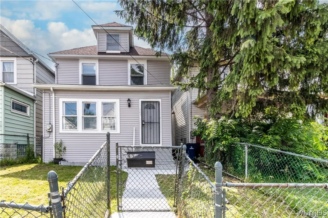 367 Ontario Street, Buffalo, New York 14207, Buffalo, New York 14207, 3 Bedrooms Bedrooms, 6 Rooms Rooms,1 BathroomBathrooms,Residential,Closed,367 Ontario Street, Buffalo, New York 14207,0,B1546554