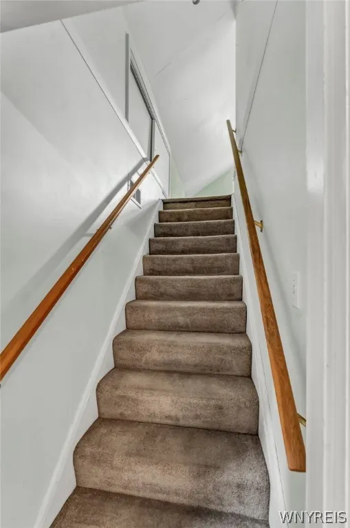 1418 East Park Road, Grand Island, New York 14072, Grand Island, New York 14072, 3 Bedrooms Bedrooms, 6 Rooms Rooms,1 BathroomBathrooms,Residential,Closed,1418 East Park Road, Grand Island, New York 14072,0,B1546617