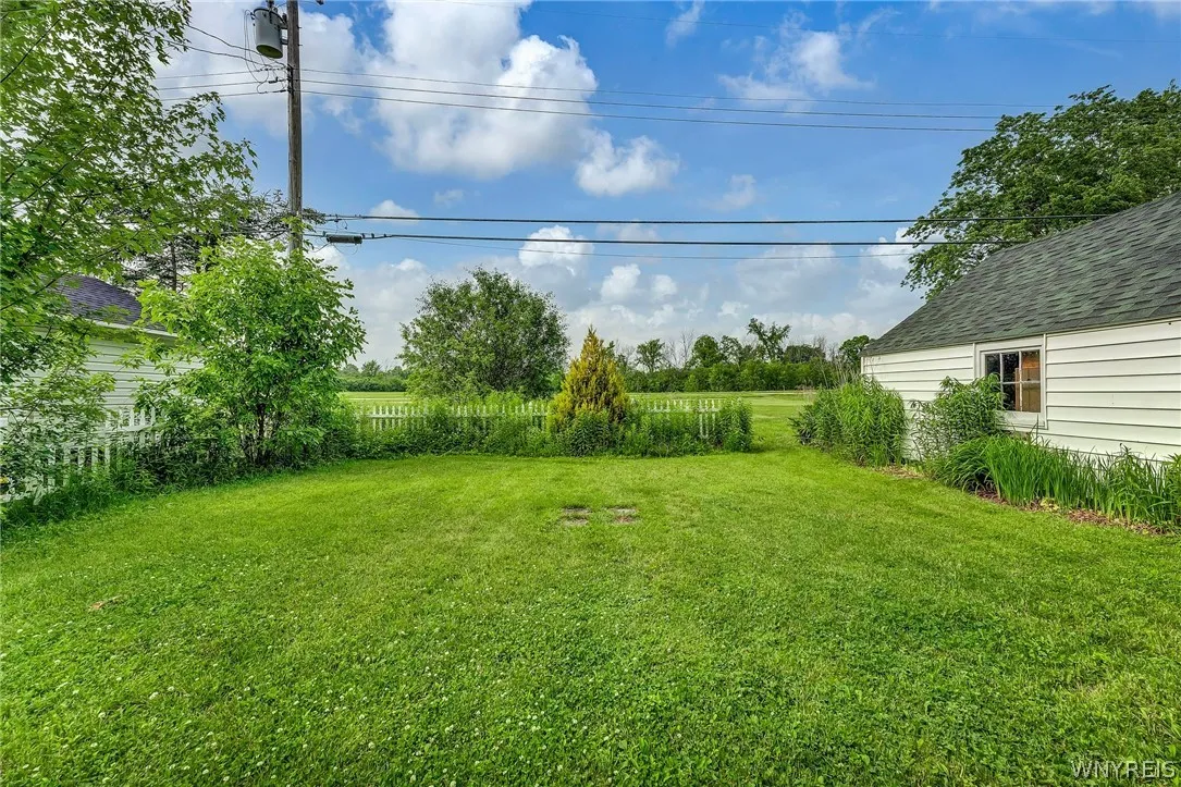 1418 East Park Road, Grand Island, New York 14072, Grand Island, New York 14072, 3 Bedrooms Bedrooms, 6 Rooms Rooms,1 BathroomBathrooms,Residential,Closed,1418 East Park Road, Grand Island, New York 14072,0,B1546617