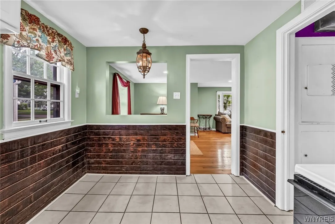 1418 East Park Road, Grand Island, New York 14072, Grand Island, New York 14072, 3 Bedrooms Bedrooms, 6 Rooms Rooms,1 BathroomBathrooms,Residential,Closed,1418 East Park Road, Grand Island, New York 14072,0,B1546617