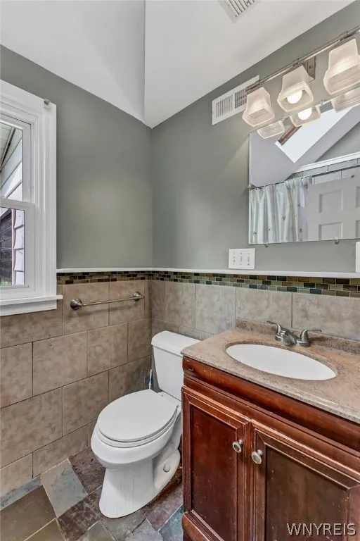 1418 East Park Road, Grand Island, New York 14072, Grand Island, New York 14072, 3 Bedrooms Bedrooms, 6 Rooms Rooms,1 BathroomBathrooms,Residential,Closed,1418 East Park Road, Grand Island, New York 14072,0,B1546617