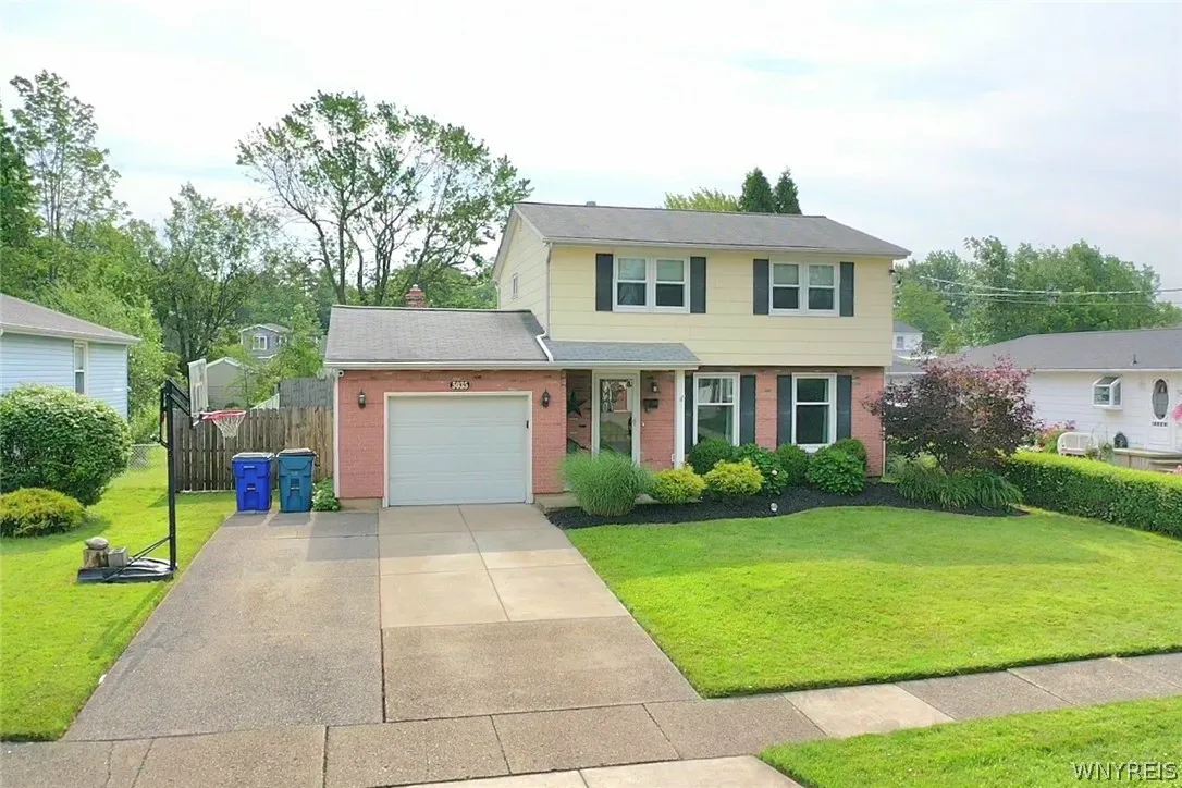 5035 Clarice Drive, Hamburg, New York 14075, Hamburg, New York 14075, 3 Bedrooms Bedrooms, 7 Rooms Rooms,1 BathroomBathrooms,Residential,Closed,5035 Clarice Drive, Hamburg, New York 14075,0,B1546770