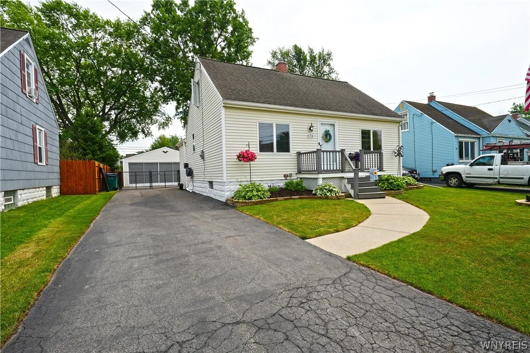 173 Eden Street, Buffalo, New York 14220, Buffalo, New York 14220, 3 Bedrooms Bedrooms, 6 Rooms Rooms,1 BathroomBathrooms,Residential,Closed,173 Eden Street, Buffalo, New York 14220,0,B1546828
