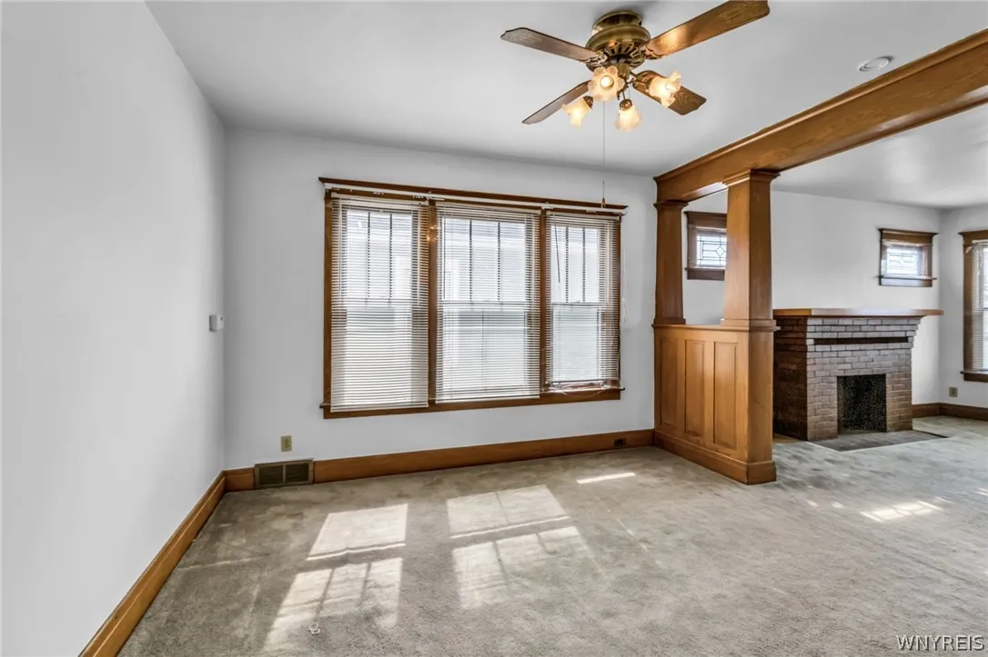 75 Roesch Avenue, Buffalo, New York 14207, Buffalo, New York 14207, 6 Bedrooms Bedrooms, ,2 BathroomsBathrooms,Residential,Closed,75 Roesch Avenue, Buffalo, New York 14207,0,B1545842