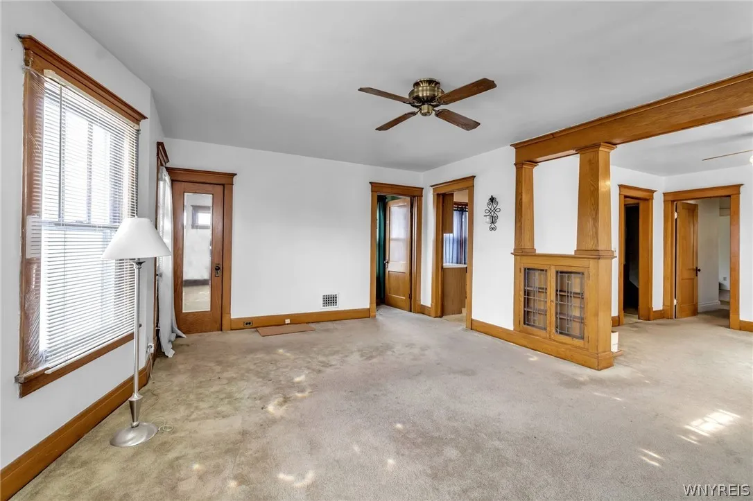 75 Roesch Avenue, Buffalo, New York 14207, Buffalo, New York 14207, 6 Bedrooms Bedrooms, ,2 BathroomsBathrooms,Residential,Closed,75 Roesch Avenue, Buffalo, New York 14207,0,B1545842