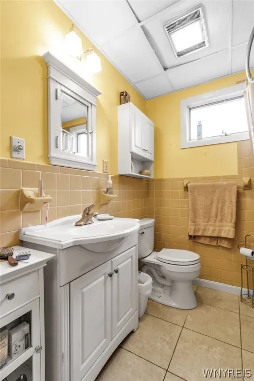 75 Roesch Avenue, Buffalo, New York 14207, Buffalo, New York 14207, 6 Bedrooms Bedrooms, ,2 BathroomsBathrooms,Residential,Closed,75 Roesch Avenue, Buffalo, New York 14207,0,B1545842