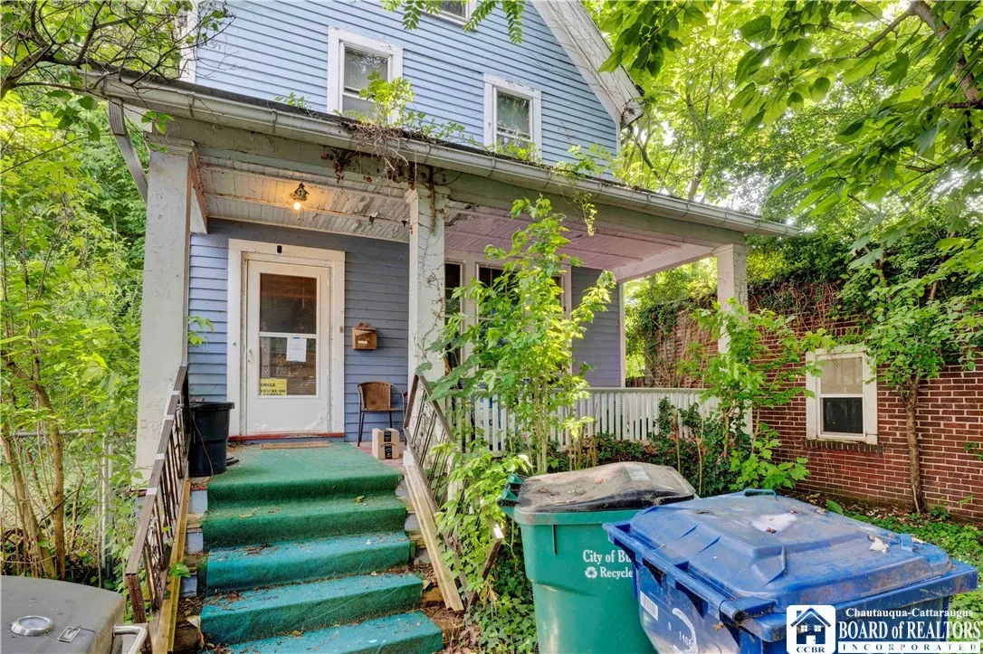 329 Bird Avenue, Buffalo, New York 14213, Buffalo, New York 14213, 10 Bedrooms Bedrooms, ,4 BathroomsBathrooms,Residential,Closed,329 Bird Avenue, Buffalo, New York 14213,0,R1546826