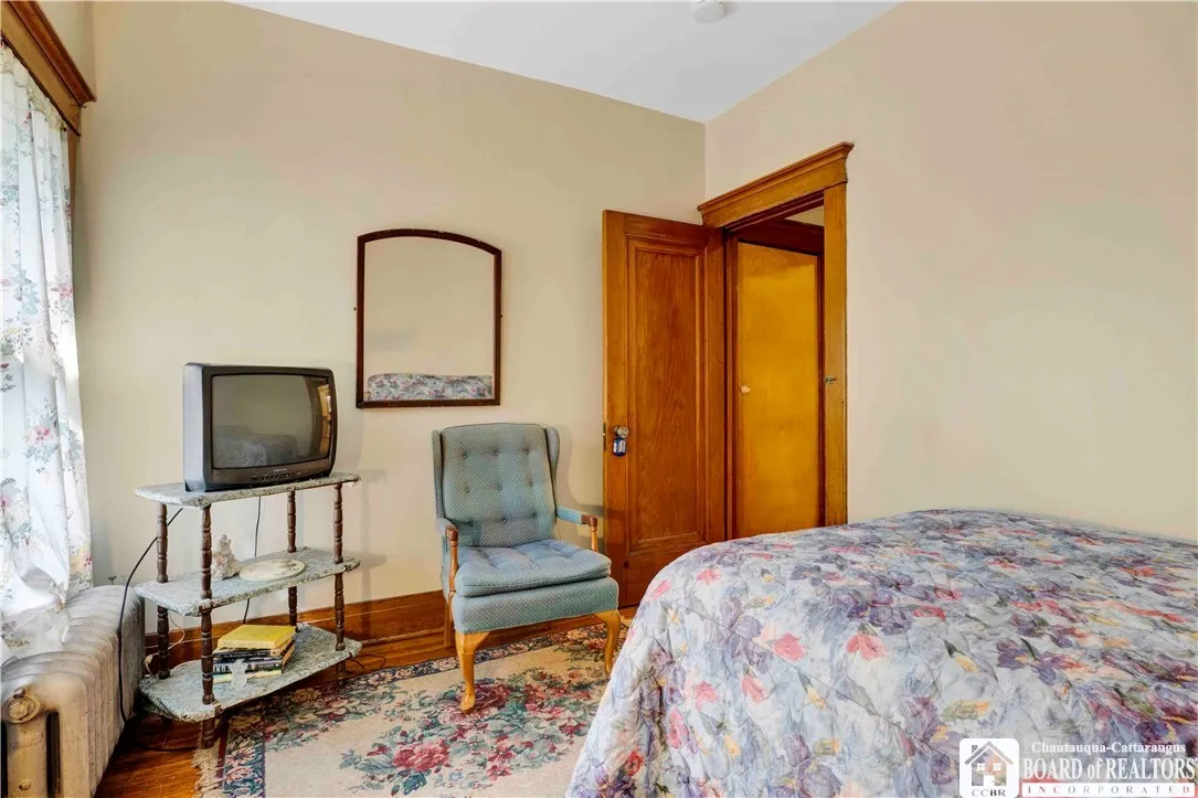329 Bird Avenue, Buffalo, New York 14213, Buffalo, New York 14213, 10 Bedrooms Bedrooms, ,4 BathroomsBathrooms,Residential,Closed,329 Bird Avenue, Buffalo, New York 14213,0,R1546826