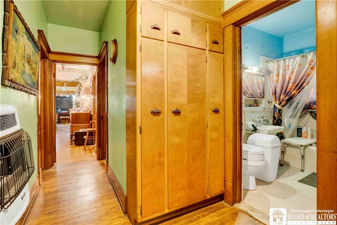 329 Bird Avenue, Buffalo, New York 14213, Buffalo, New York 14213, 10 Bedrooms Bedrooms, ,4 BathroomsBathrooms,Residential,Closed,329 Bird Avenue, Buffalo, New York 14213,0,R1546826