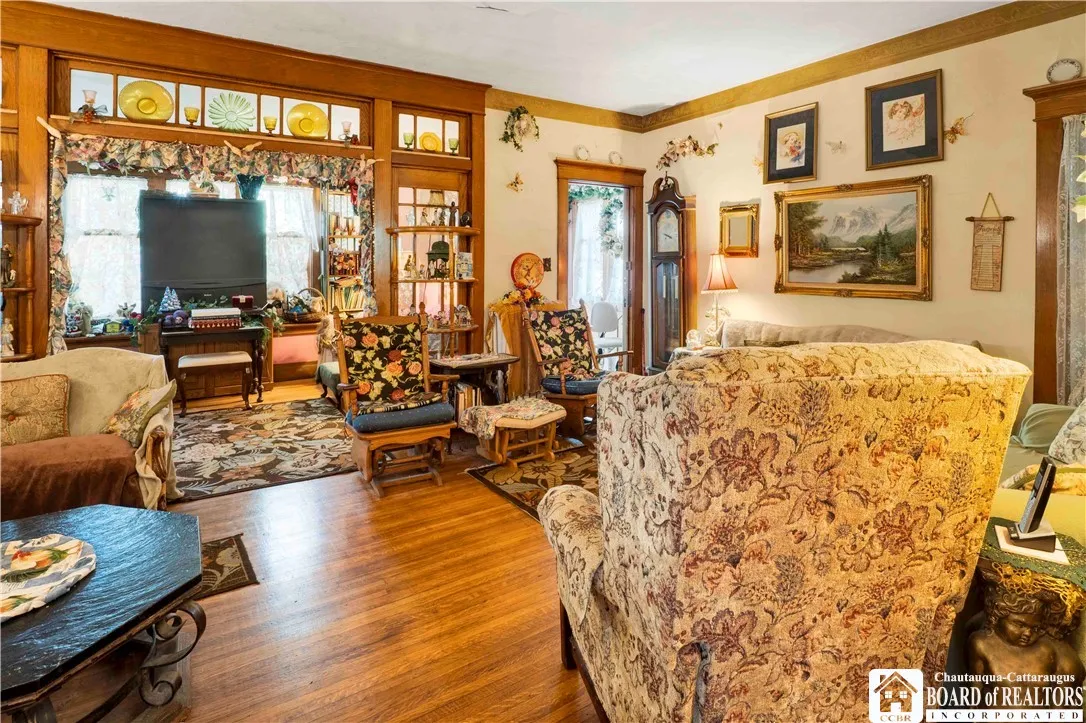 329 Bird Avenue, Buffalo, New York 14213, Buffalo, New York 14213, 10 Bedrooms Bedrooms, ,4 BathroomsBathrooms,Residential,Closed,329 Bird Avenue, Buffalo, New York 14213,0,R1546826