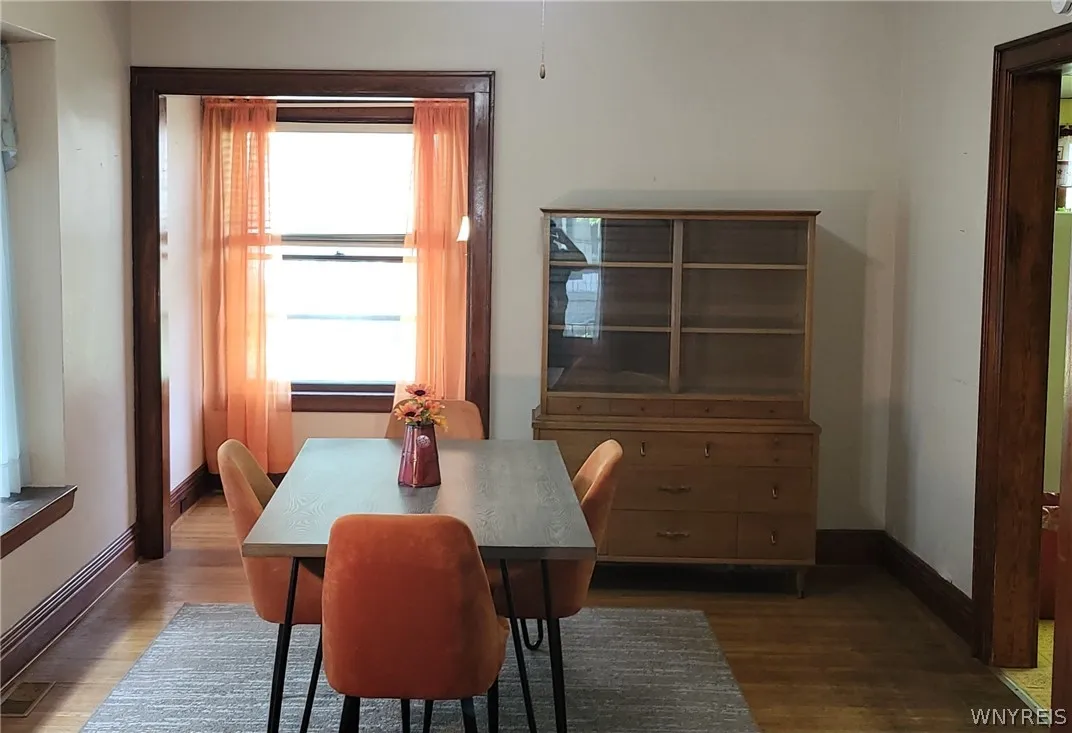 134 Riverside Avenue, Buffalo, New York 14207, Buffalo, New York 14207, 4 Bedrooms Bedrooms, 9 Rooms Rooms,1 BathroomBathrooms,Residential,Closed,134 Riverside Avenue, Buffalo, New York 14207,0,B1546863