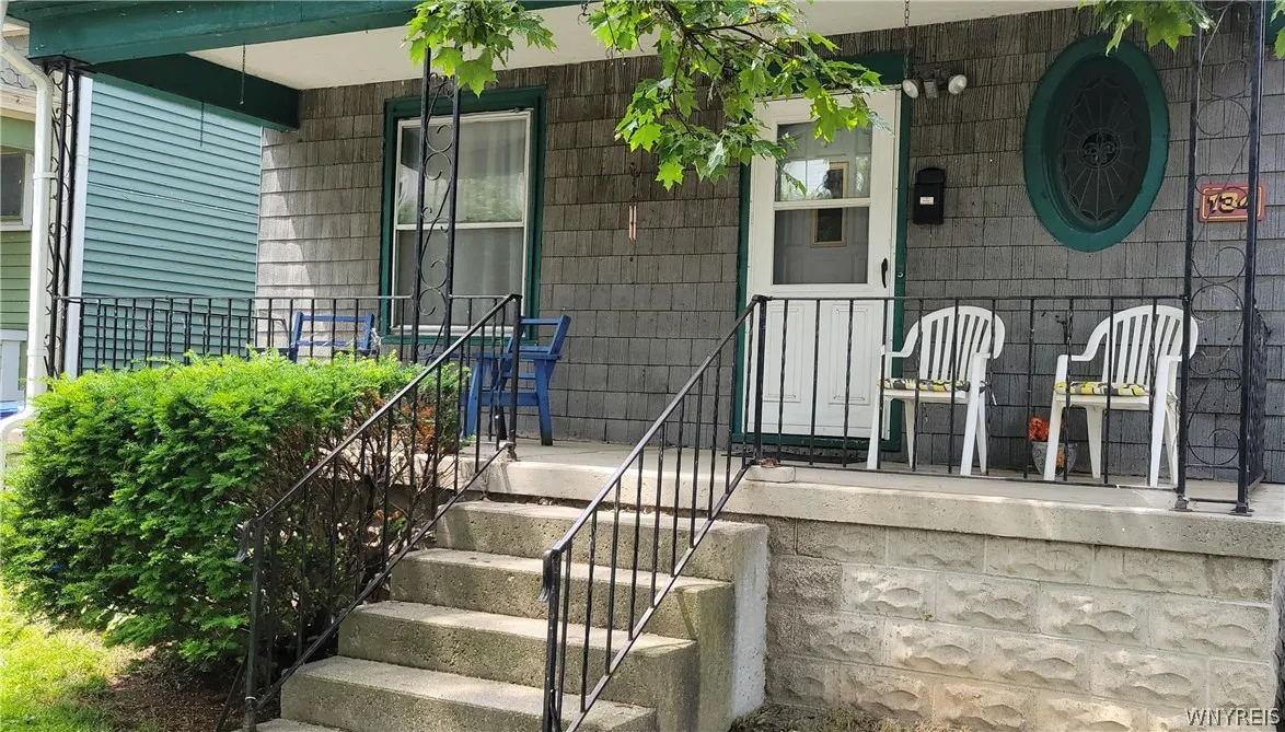 134 Riverside Avenue, Buffalo, New York 14207, Buffalo, New York 14207, 4 Bedrooms Bedrooms, 9 Rooms Rooms,1 BathroomBathrooms,Residential,Closed,134 Riverside Avenue, Buffalo, New York 14207,0,B1546863