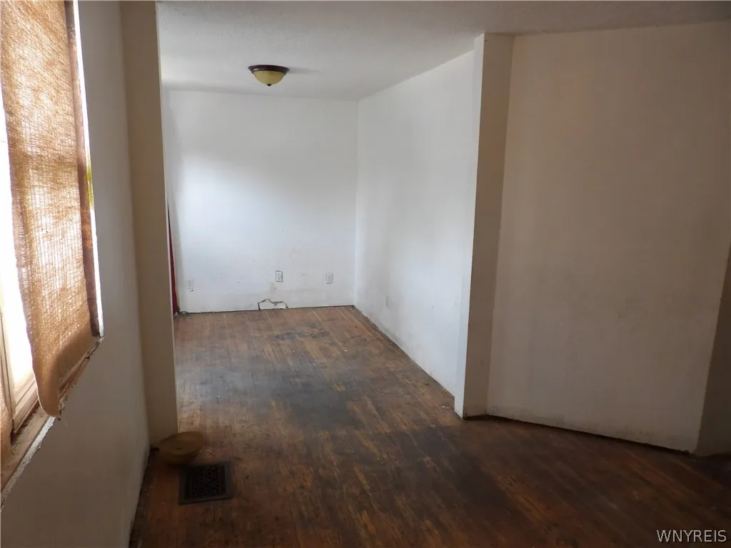 275 Hoyt Street, Buffalo, New York 14213, Buffalo, New York 14213, 3 Bedrooms Bedrooms, 6 Rooms Rooms,1 BathroomBathrooms,Residential,Closed,275 Hoyt Street, Buffalo, New York 14213,0,B1546920