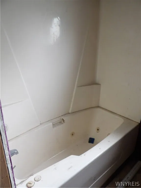 Bathtub