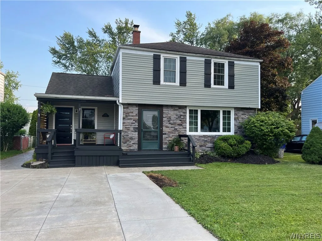 7 Maryon Drive, West Seneca, New York 14220, West Seneca, New York 14220, 3 Bedrooms Bedrooms, 6 Rooms Rooms,1 BathroomBathrooms,Residential,Closed,7 Maryon Drive, West Seneca, New York 14220,0,B1547180