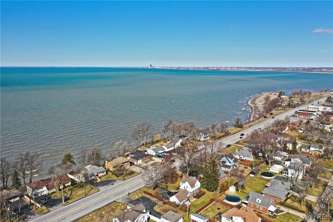 4532 Lake Shore Road, Hamburg, New York 14075, Hamburg, New York 14075, 3 Bedrooms Bedrooms, 7 Rooms Rooms,2 BathroomsBathrooms,Residential Lease,Closed,4532 Lake Shore Road, Hamburg, New York 14075,0,B1547349