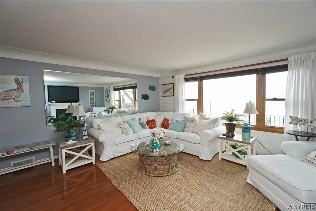 4532 Lake Shore Road, Hamburg, New York 14075, Hamburg, New York 14075, 3 Bedrooms Bedrooms, 7 Rooms Rooms,2 BathroomsBathrooms,Residential Lease,Closed,4532 Lake Shore Road, Hamburg, New York 14075,0,B1547349