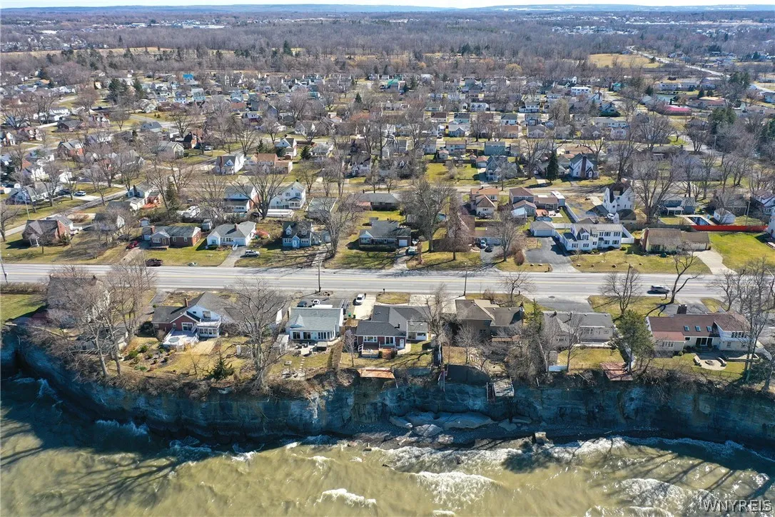 4532 Lake Shore Road, Hamburg, New York 14075, Hamburg, New York 14075, 3 Bedrooms Bedrooms, 7 Rooms Rooms,2 BathroomsBathrooms,Residential Lease,Closed,4532 Lake Shore Road, Hamburg, New York 14075,0,B1547349