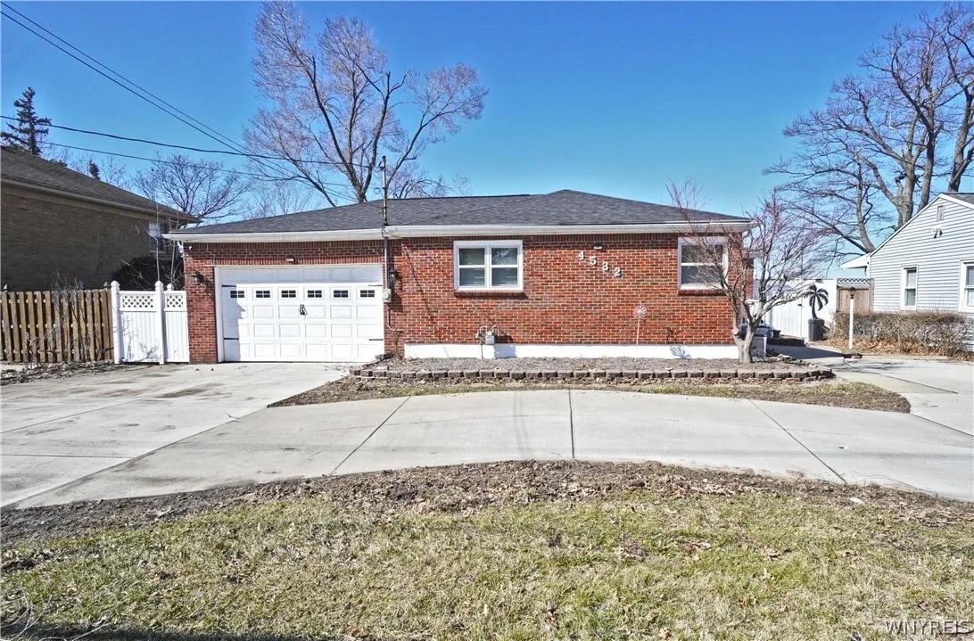 4532 Lake Shore Road, Hamburg, New York 14075, Hamburg, New York 14075, 3 Bedrooms Bedrooms, 7 Rooms Rooms,2 BathroomsBathrooms,Residential Lease,Closed,4532 Lake Shore Road, Hamburg, New York 14075,0,B1547349