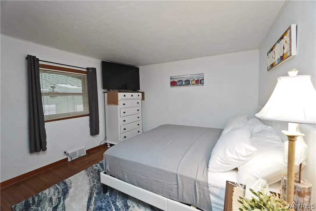 4532 Lake Shore Road, Hamburg, New York 14075, Hamburg, New York 14075, 3 Bedrooms Bedrooms, 7 Rooms Rooms,2 BathroomsBathrooms,Residential Lease,Closed,4532 Lake Shore Road, Hamburg, New York 14075,0,B1547349
