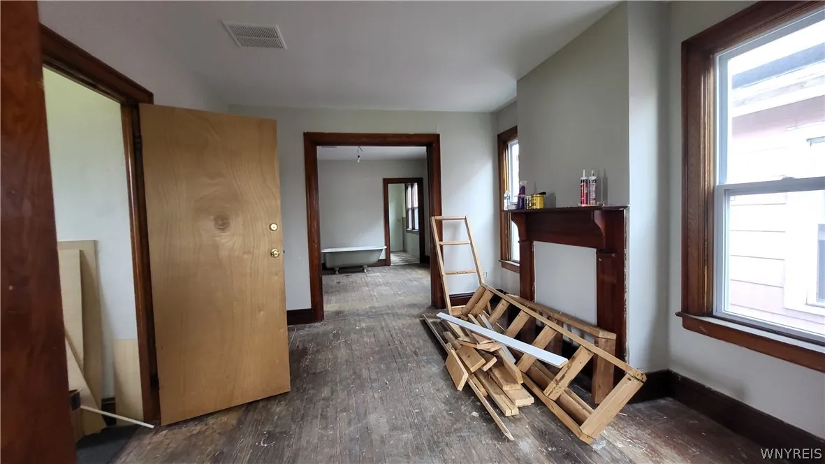 154 Oconnell Avenue, Buffalo, New York 14204, Buffalo, New York 14204, 8 Bedrooms Bedrooms, ,3 BathroomsBathrooms,Residential,Closed,154 Oconnell Avenue, Buffalo, New York 14204,0,B1547163
